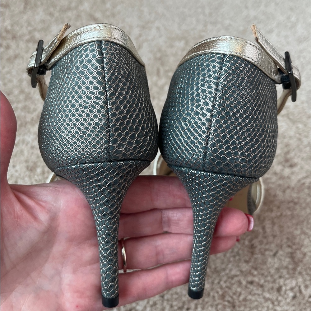 Bruno Magli Gold Embossed T- Strap Heels - Picture 5 of 9